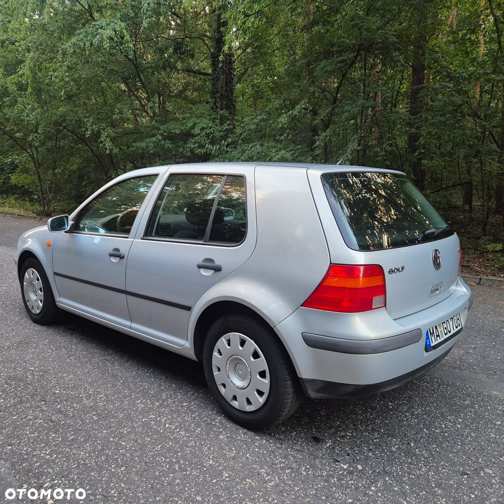 Volkswagen Golf 1.6 - 3