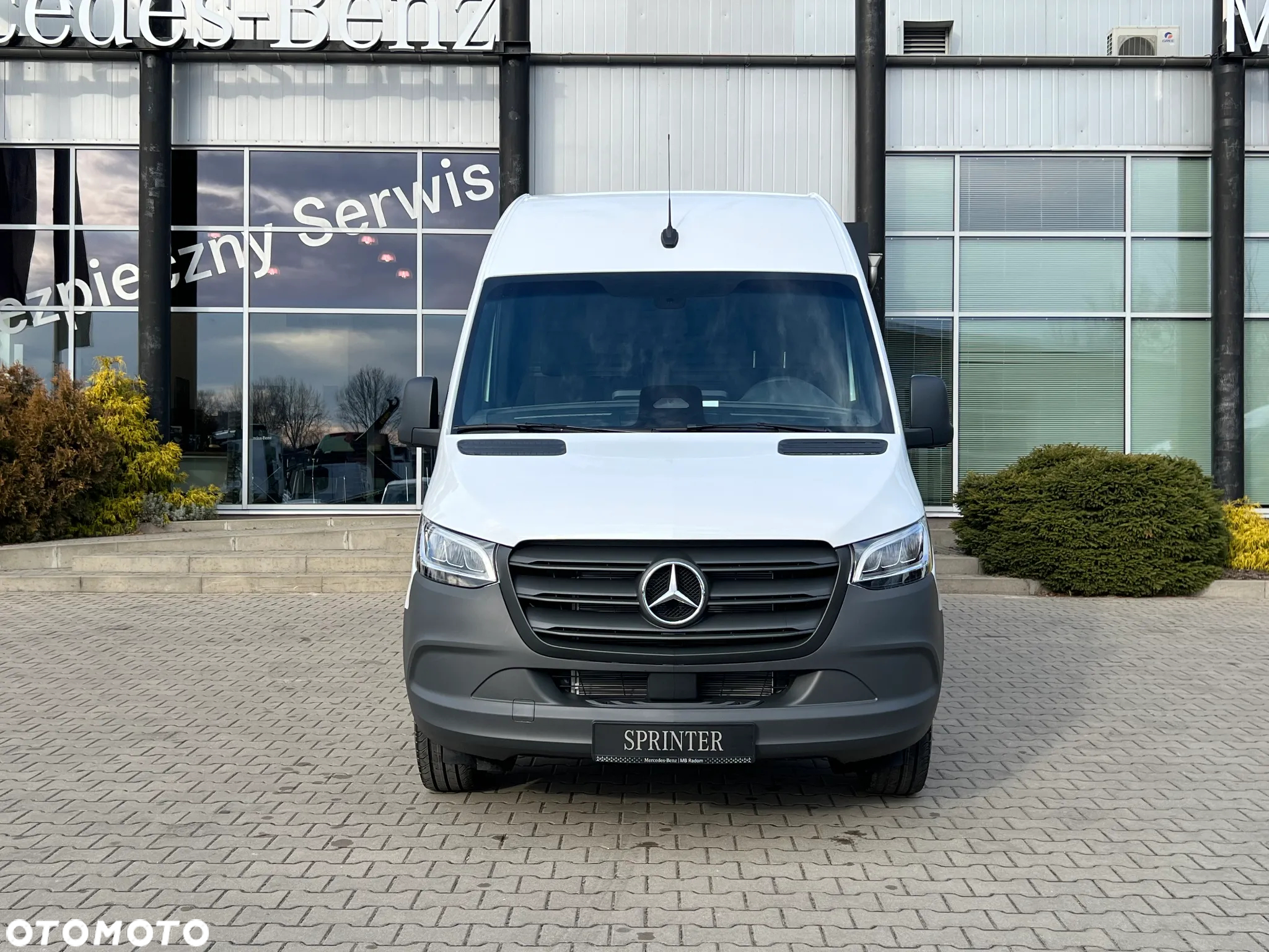 Mercedes-Benz Sprinter 319 CDI - 35