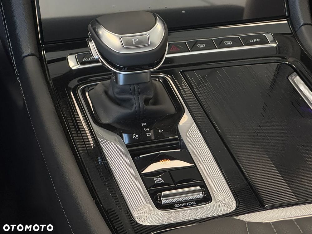 Hongqi H5 2.0T Deluxe - 13