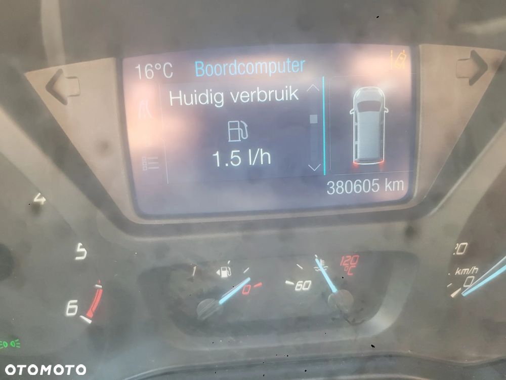 Ford Transit Custom - 13