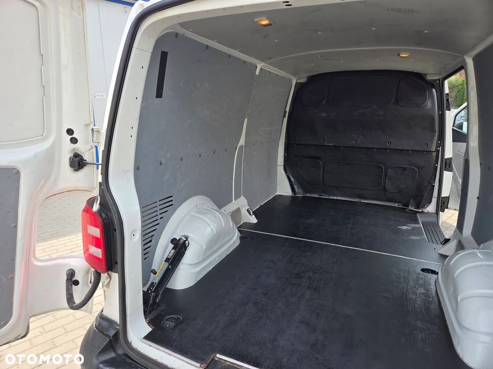 Volkswagen Transporter L2H1 - 19