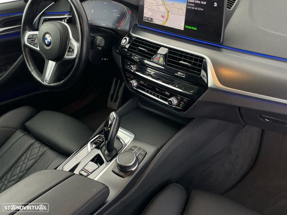 BMW 520 d Auto - 24