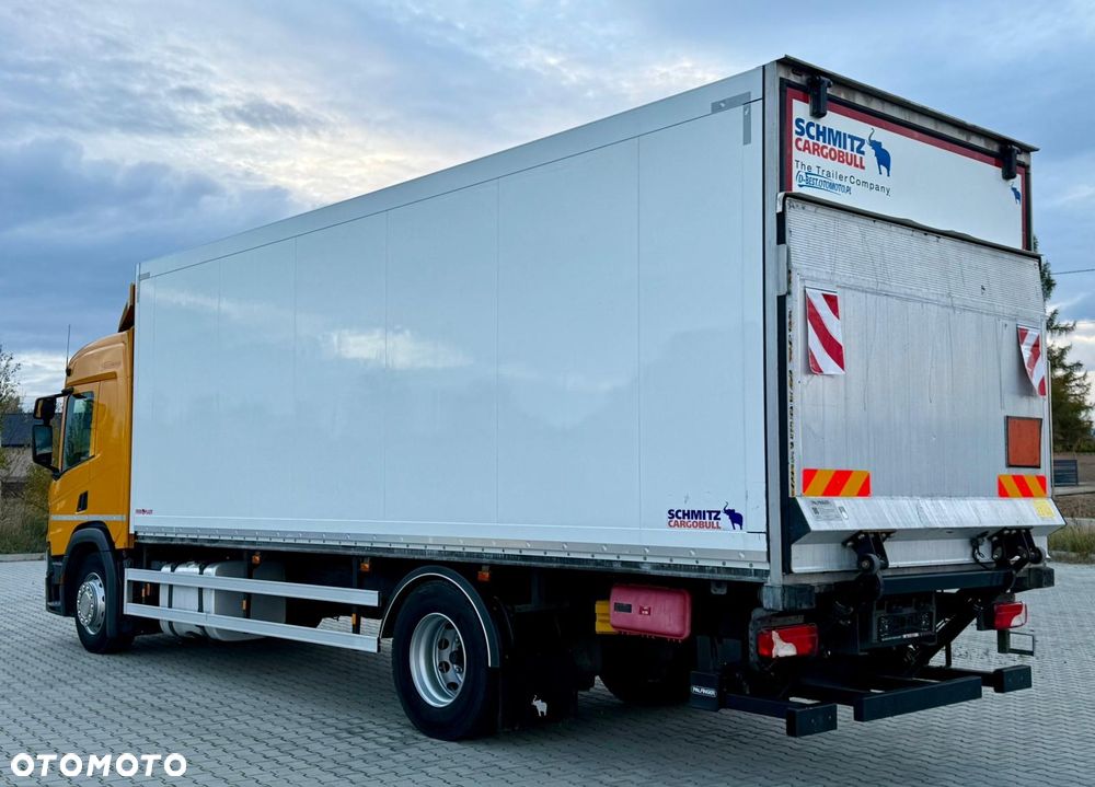 Scania P220 / IZOTERMA / WINDA / SCHMITZ / 18 PALET / SILNIK 6 / SYPIALKA / 2019 ROK / NISKI PRZEBIEG - 4