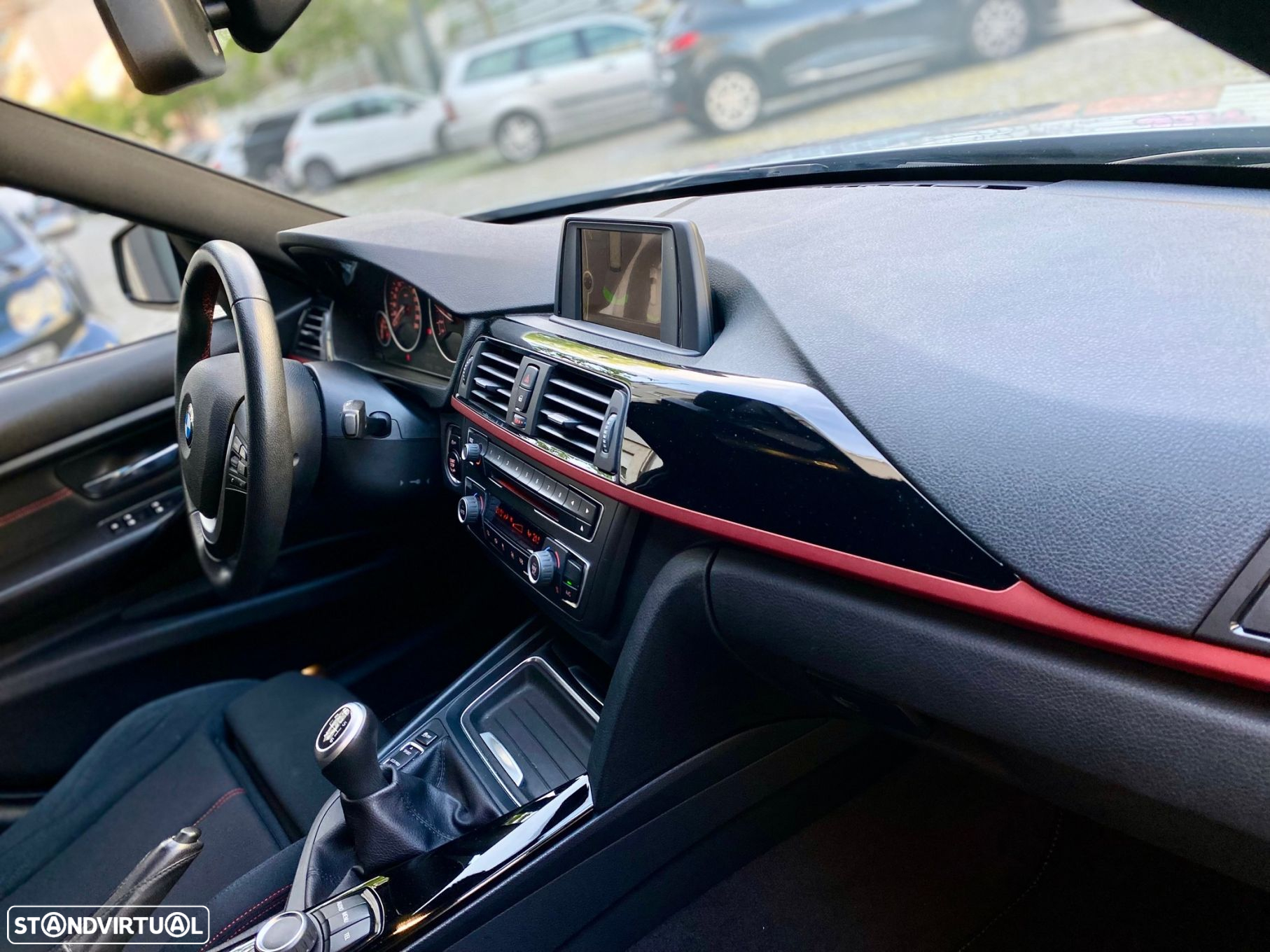 BMW 320 d Touring Line Sport - 29