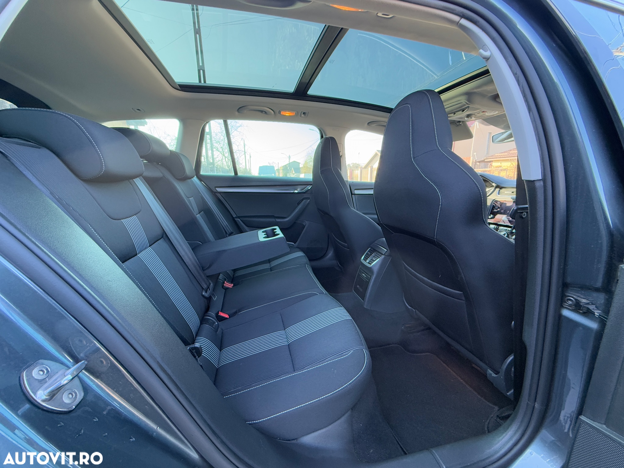 Skoda Octavia 2.0 TDI DSG Sport Edition - 9