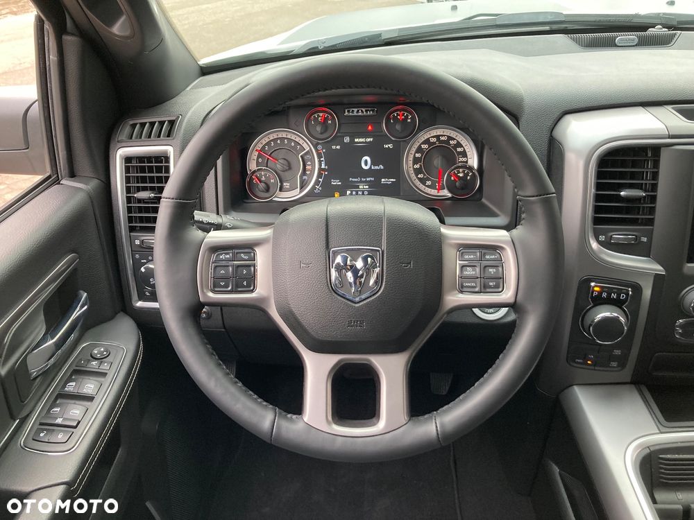 Dodge RAM 1500 5.7 4x4 - 28