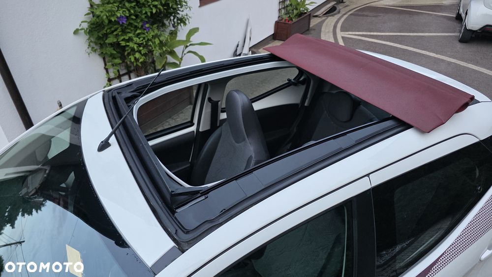 Toyota Aygo x-clusive Style Selection - 19