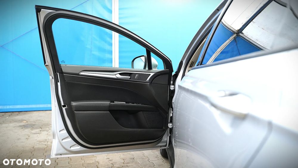 Ford Mondeo SW 2.0 EcoBlue Titanium - 18