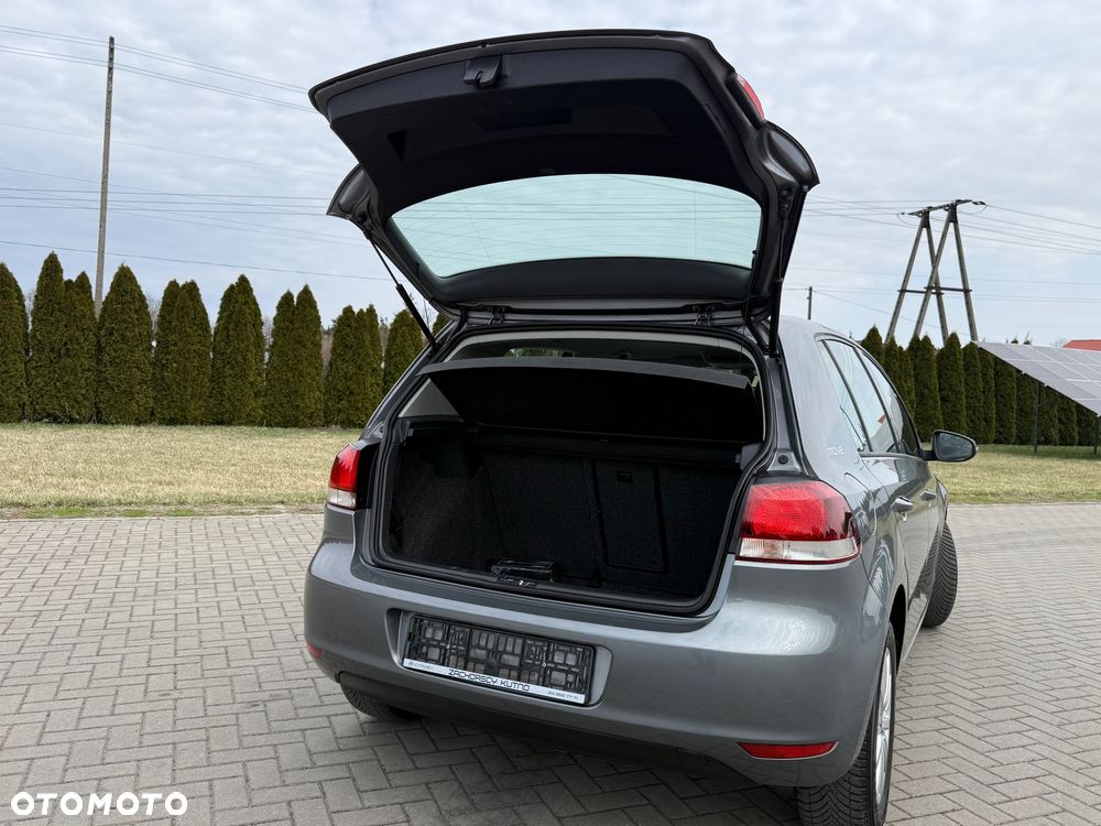 Volkswagen Golf - 26