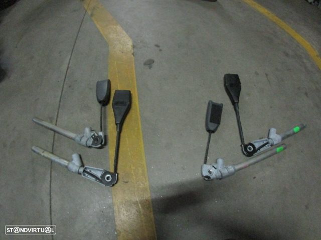 Kit Airbags 8200706146 8200414936B 8200682381 RENAULT  MEGANE 2 FASE 2 2007 1.5DCI 105CV 5P CINZA AZULADO PRETO - 10