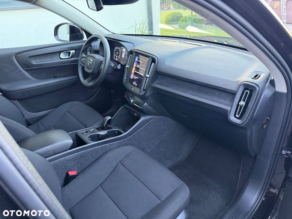 Volvo XC 40 T2 Essential - 11