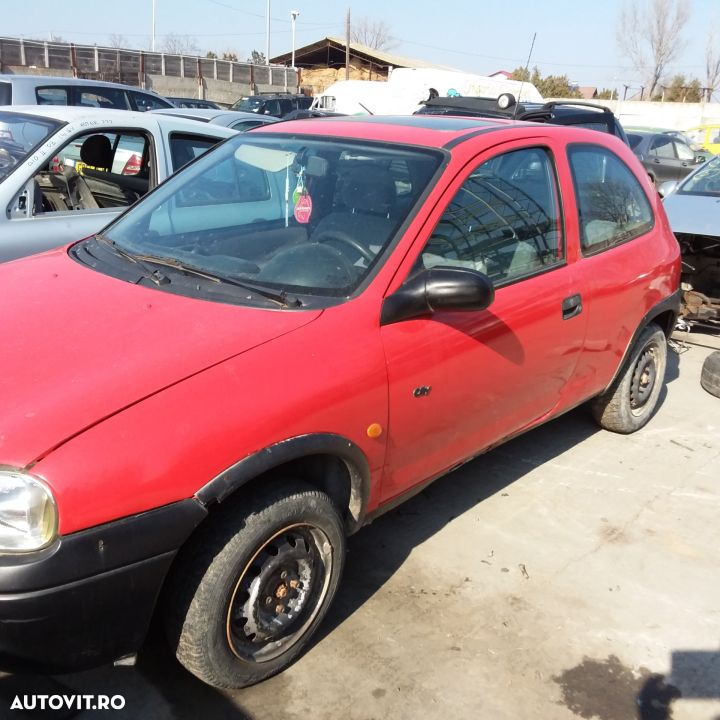 Dezmembrari  Opel CORSA B  1993  > 2000 1.0 i 12V Benzina - 4