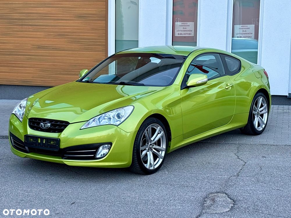 Hyundai Genesis Coupe 2.0 T - 2