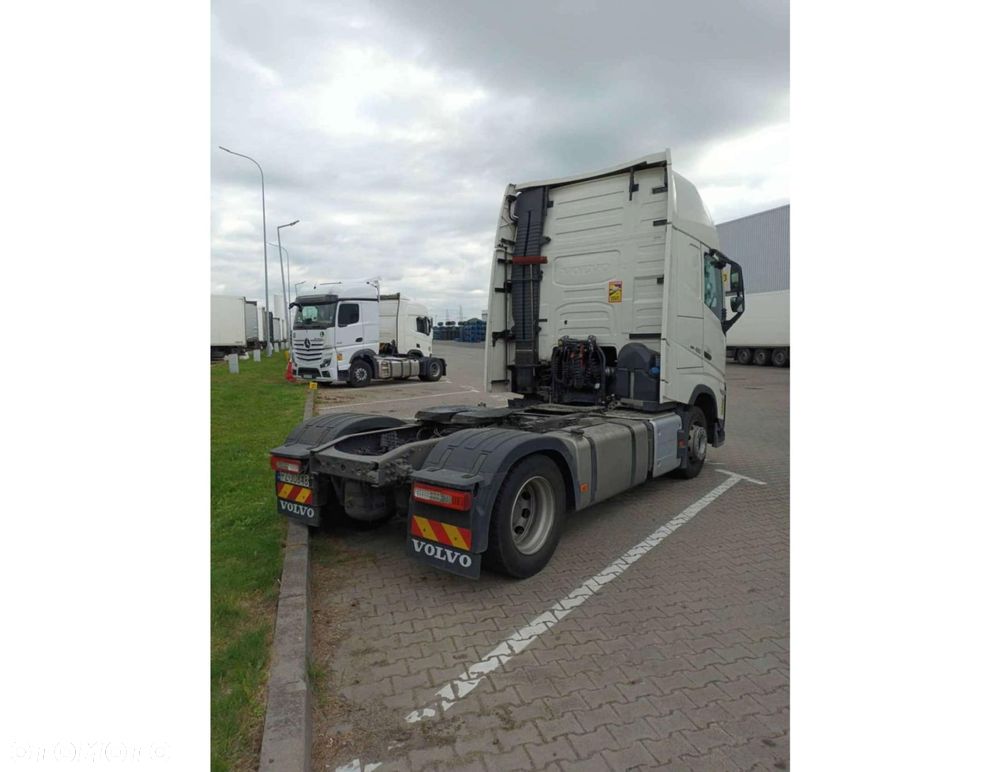 Volvo VOLVO_FH_42T - 4