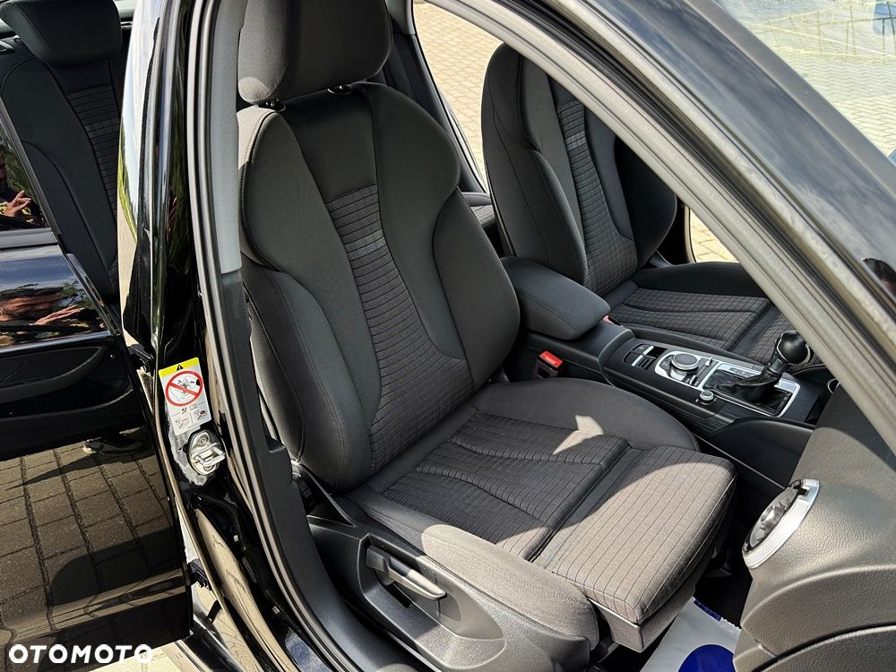 Audi A3 Sportback 30 TDI S tronic sport - 25