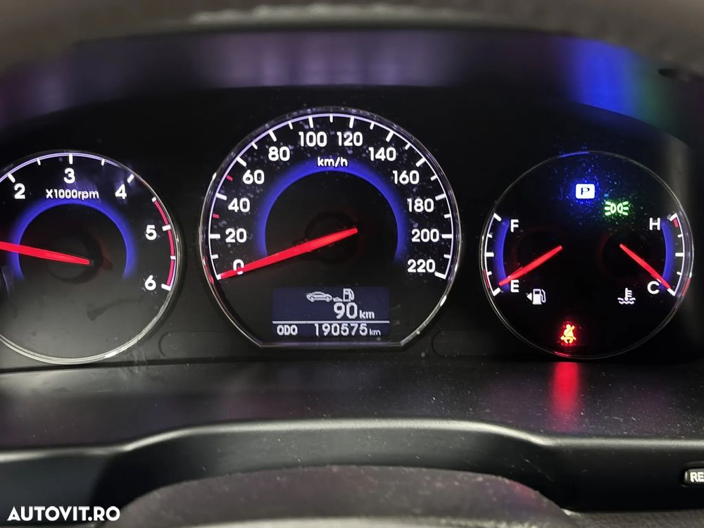 Hyundai Santa Fe 2.2 CRDi 2WD CPF Automatik Comfort - 29