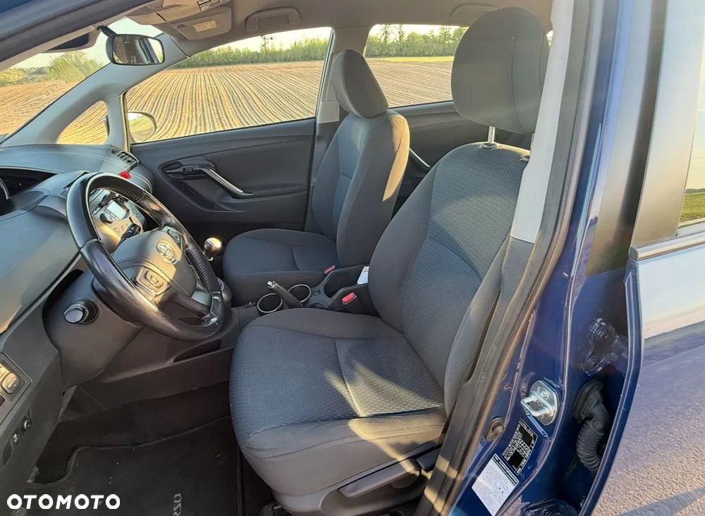 Toyota Verso 1.6 Active 7os EU6 - 15
