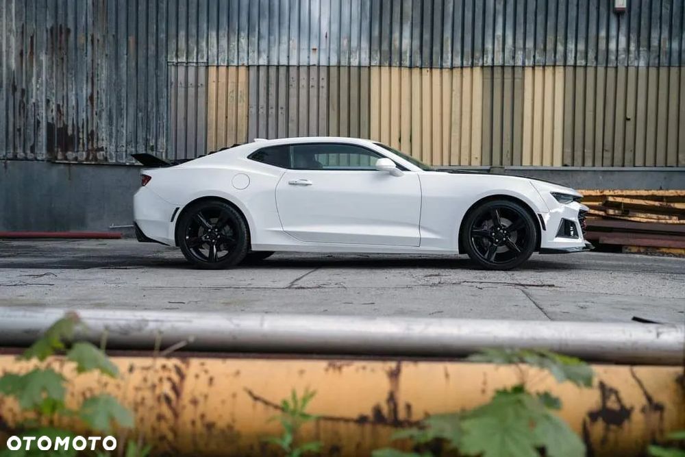 Chevrolet Camaro - 11