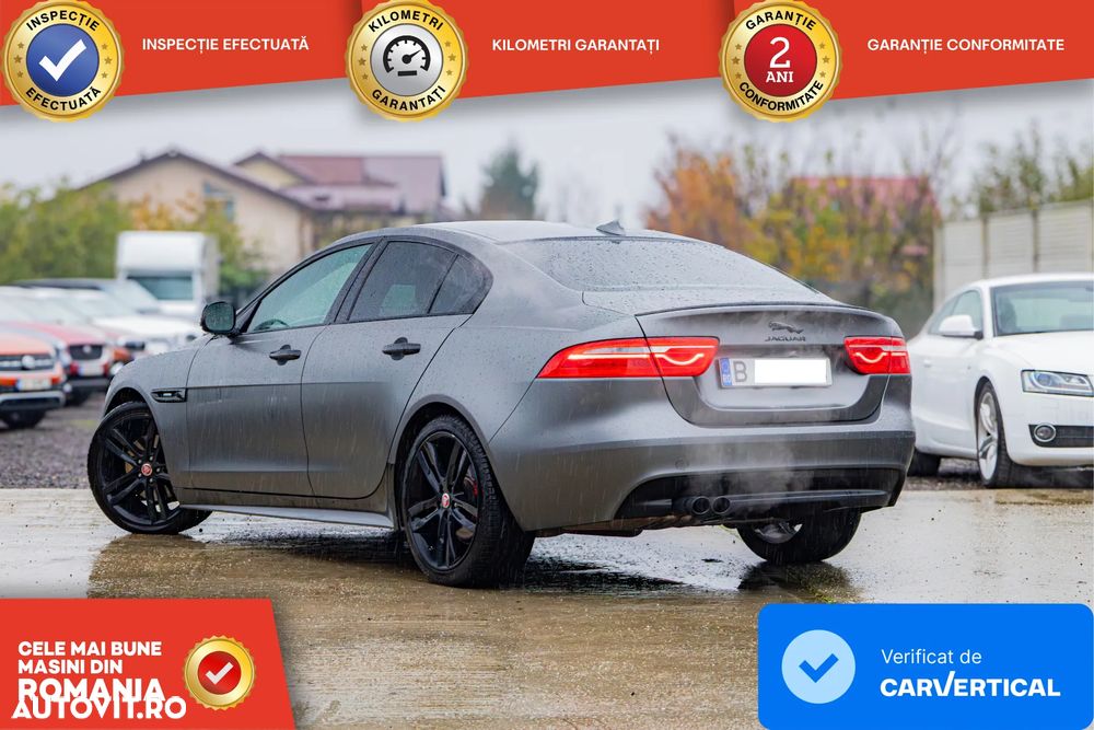 Jaguar XE 2.0 AWD R-Sport - 4