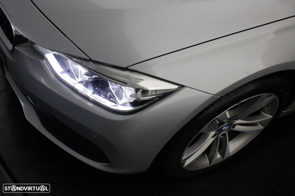 BMW 330 e iPerformance Line Sport — fotografia 43