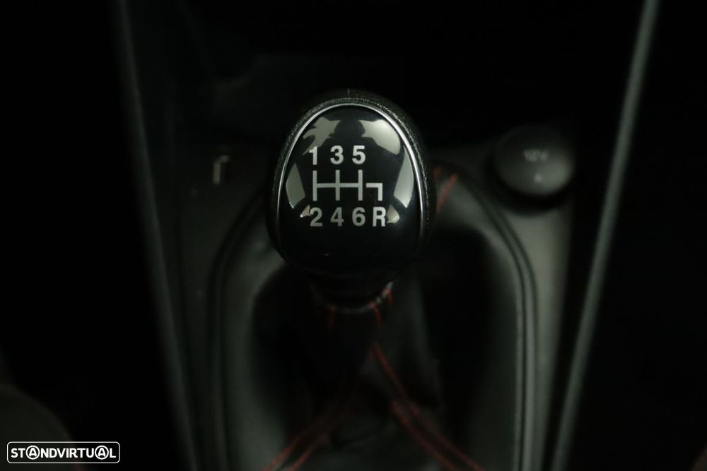 Ford Fiesta 1.0 EcoBoost ST-Line X - 14