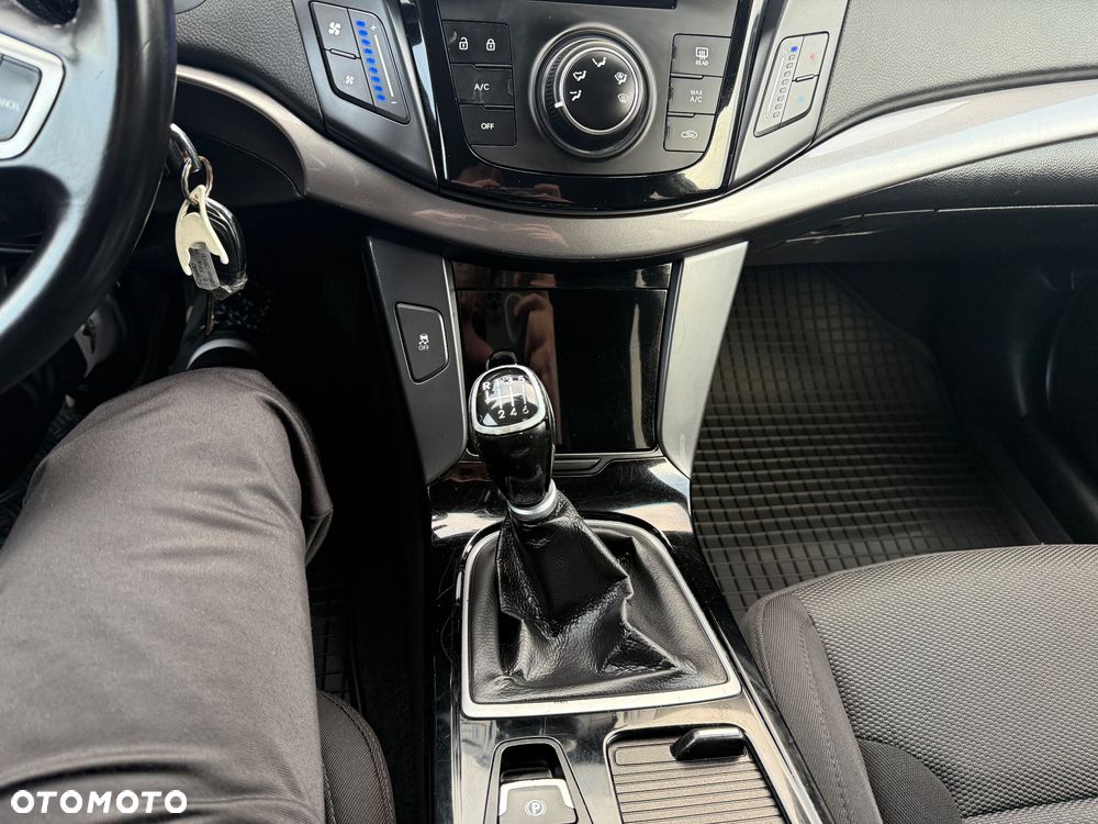 Hyundai i40 Kombi blue 1.6 Classic - 27