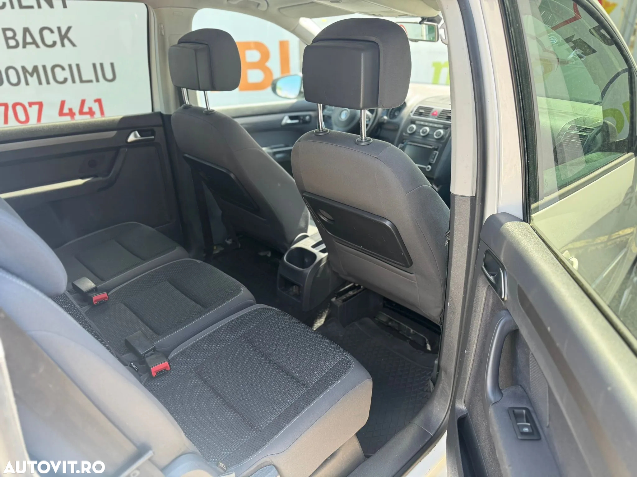 Volkswagen Touran 2.0 TDI DSG Comfortline - 25