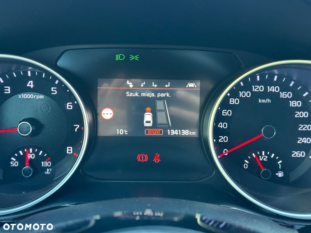 Kia ProCeed 1.6 T-GDI GT - 34