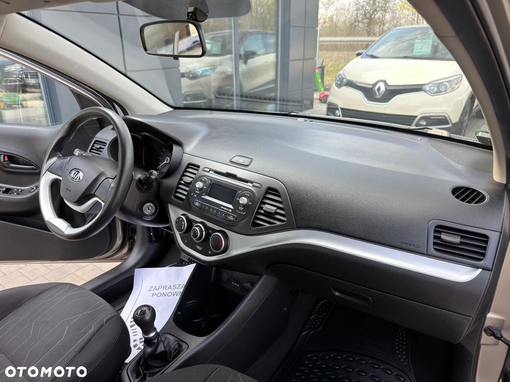 Kia Picanto 1.0 Fifa World Cup Edition - 26