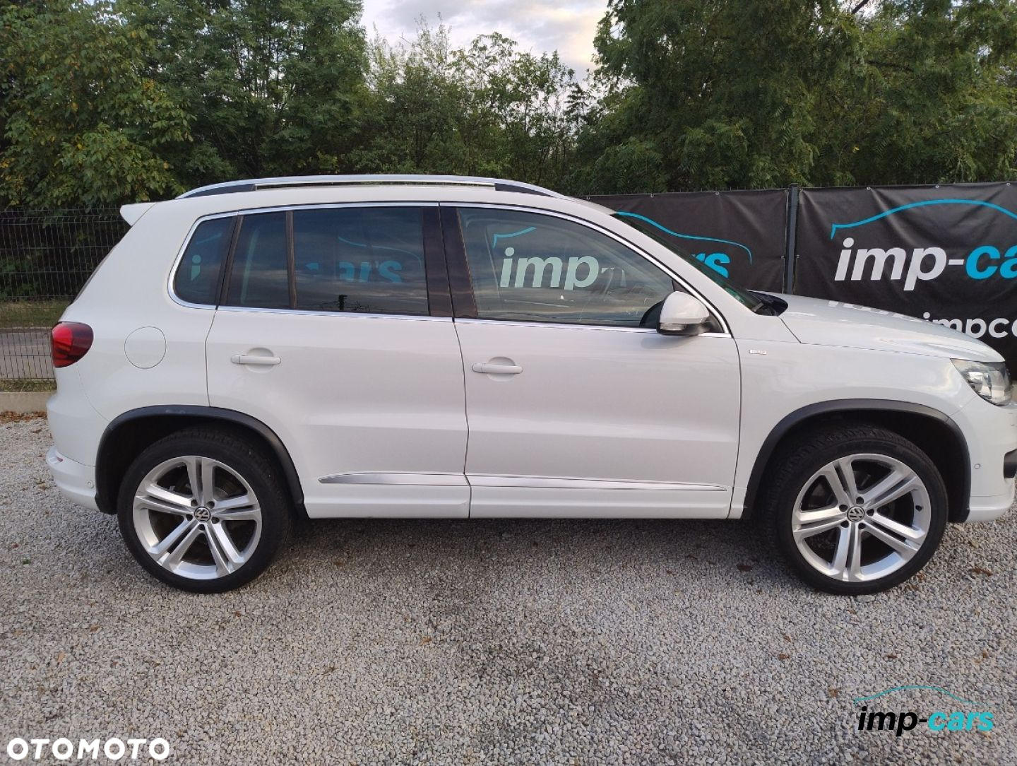 Volkswagen Tiguan - 11