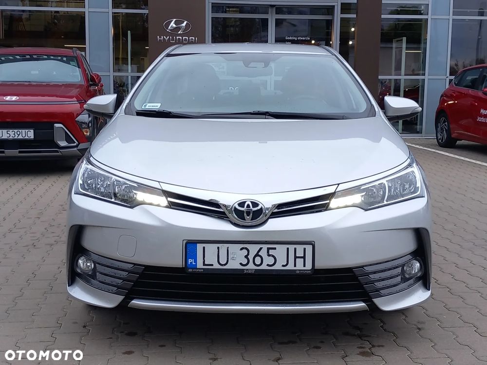 Toyota Corolla 1.6 Classic Plus - 3