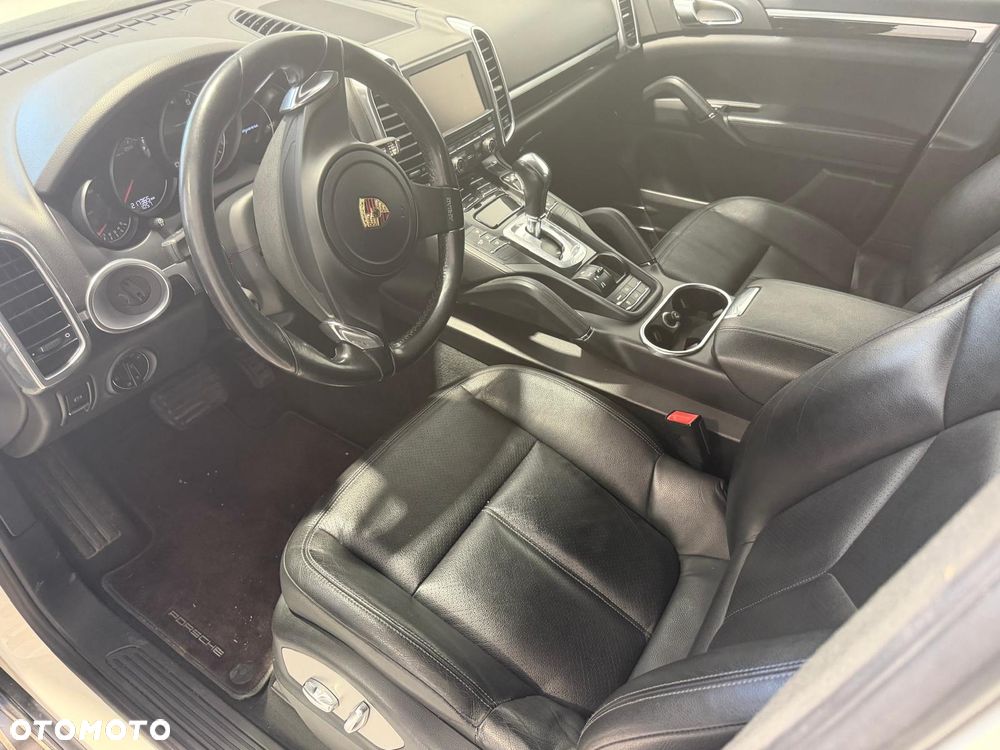 Porsche Cayenne - 9