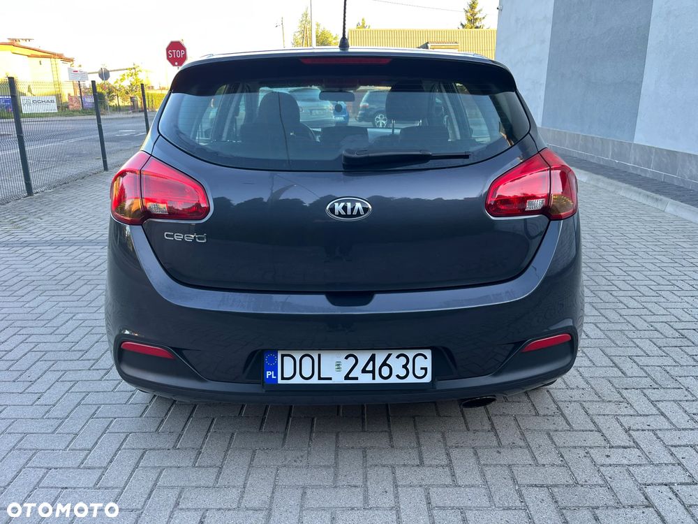 Kia Ceed 1.4 CVVT Attract plus - 6