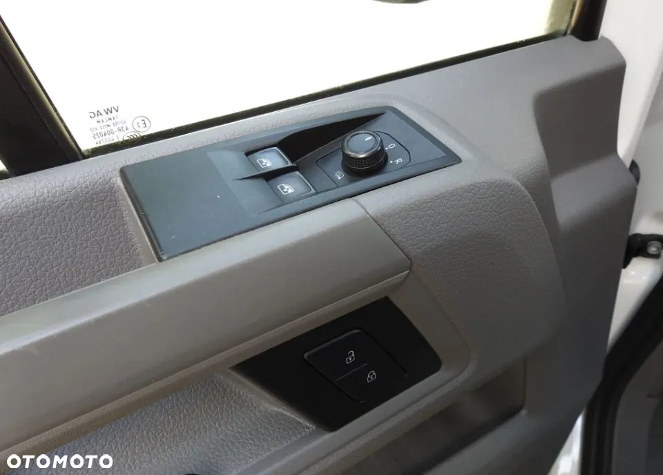Volkswagen Crafter 10 EP 177KM 2019r - 12