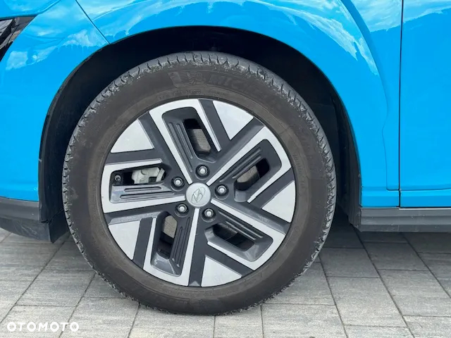 Hyundai Kona - 30