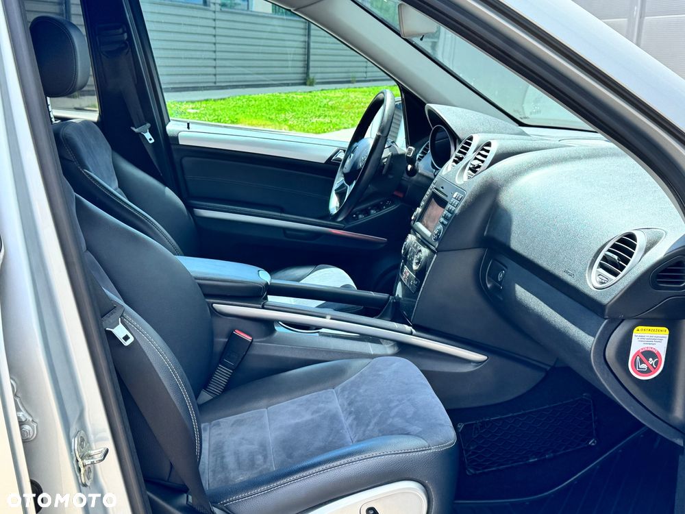 Mercedes-Benz ML 300 CDI 4Matic 7G-TRONIC DPF BlueEFFICIENCY - 19