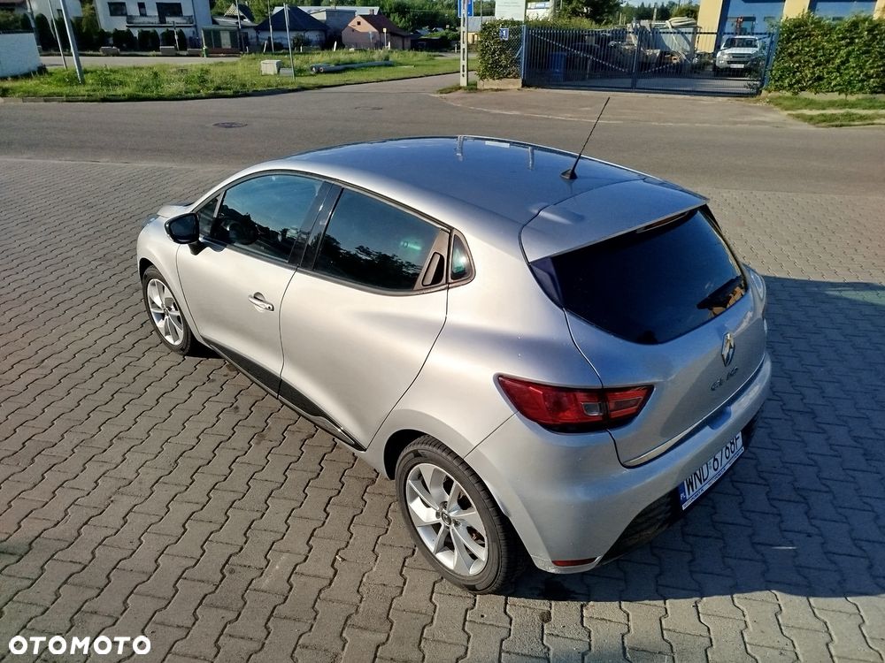 Renault Clio - 2