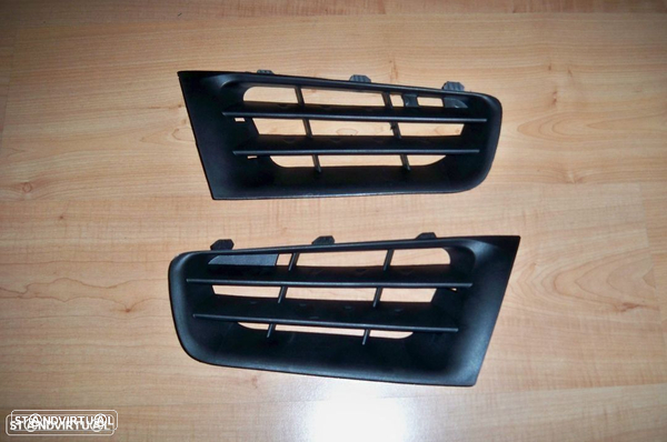 Grelhas frontais Renault Megane II de 2006-2009  NOVAS