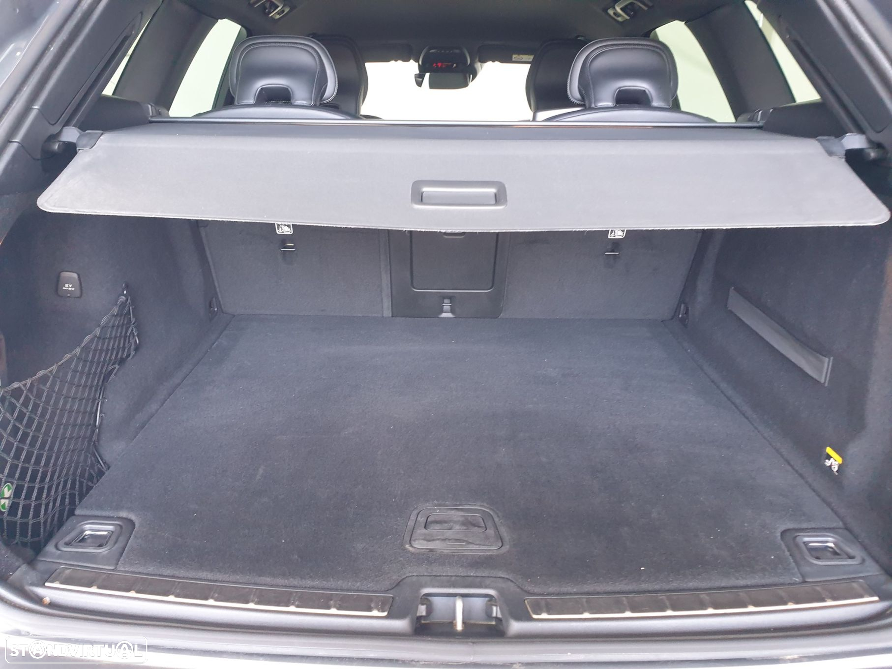 Volvo XC 60 2.0 D4 R-Design Geartronic - 32