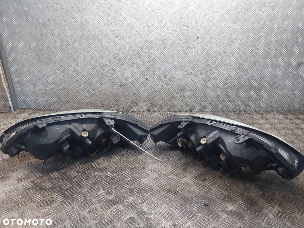 LAMPA LEWY PRZÓD + PRAWY PRZÓD VALEO OPEL ZAFIRA A Z282 - 8
