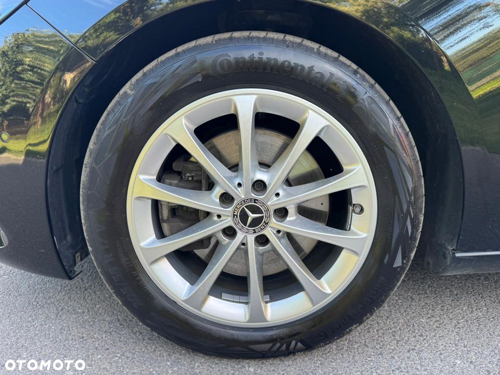 Mercedes-Benz Klasa B 220 d Progressive 8G-DCT - 34