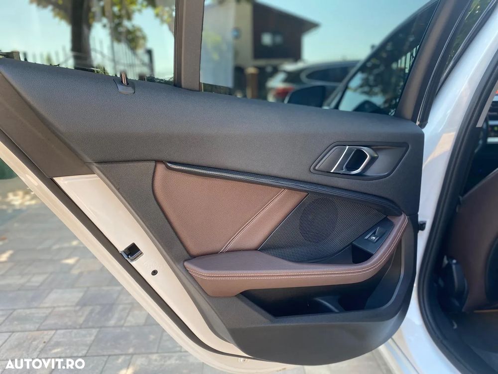 BMW Seria 1 118d Aut. Luxury Line - 23