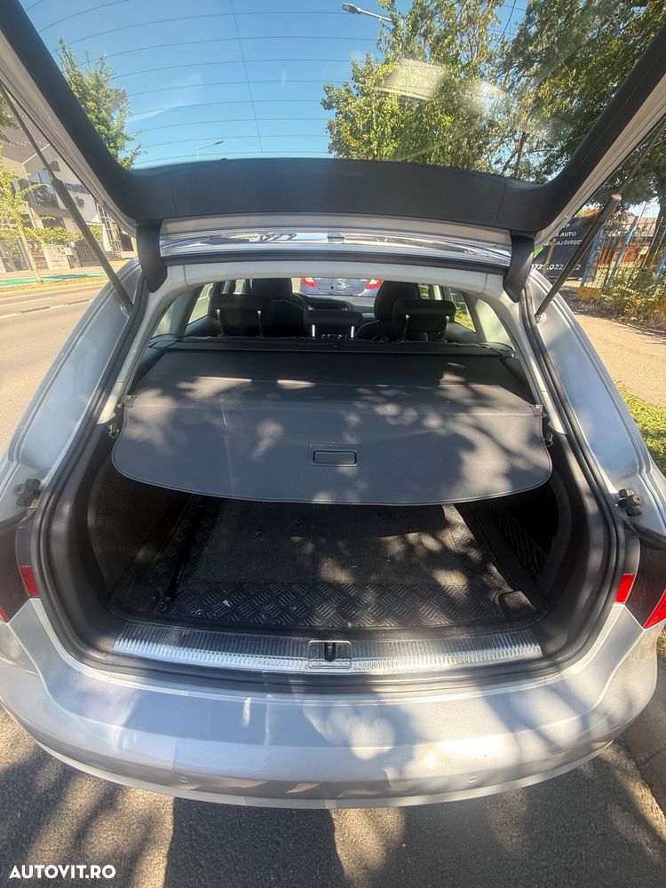 Audi A4 Avant 2.0 TDI Multitronic - 9