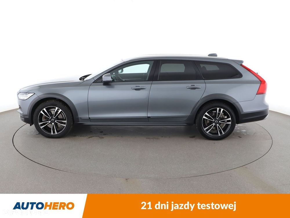 Volvo V90 Cross Country - 2