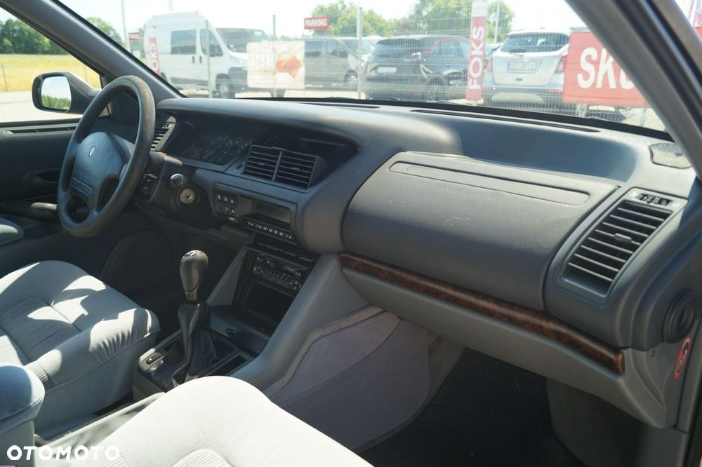Renault Safrane - 20