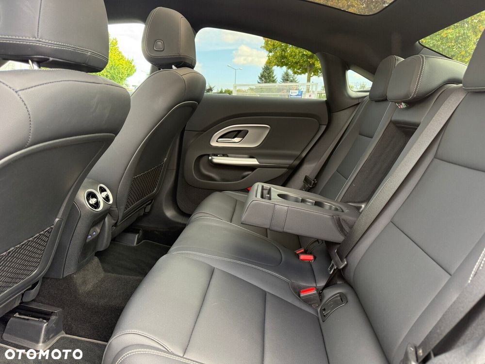 Mercedes-Benz CLA 200 mHEV 4-Matic 8G-DCT - 28
