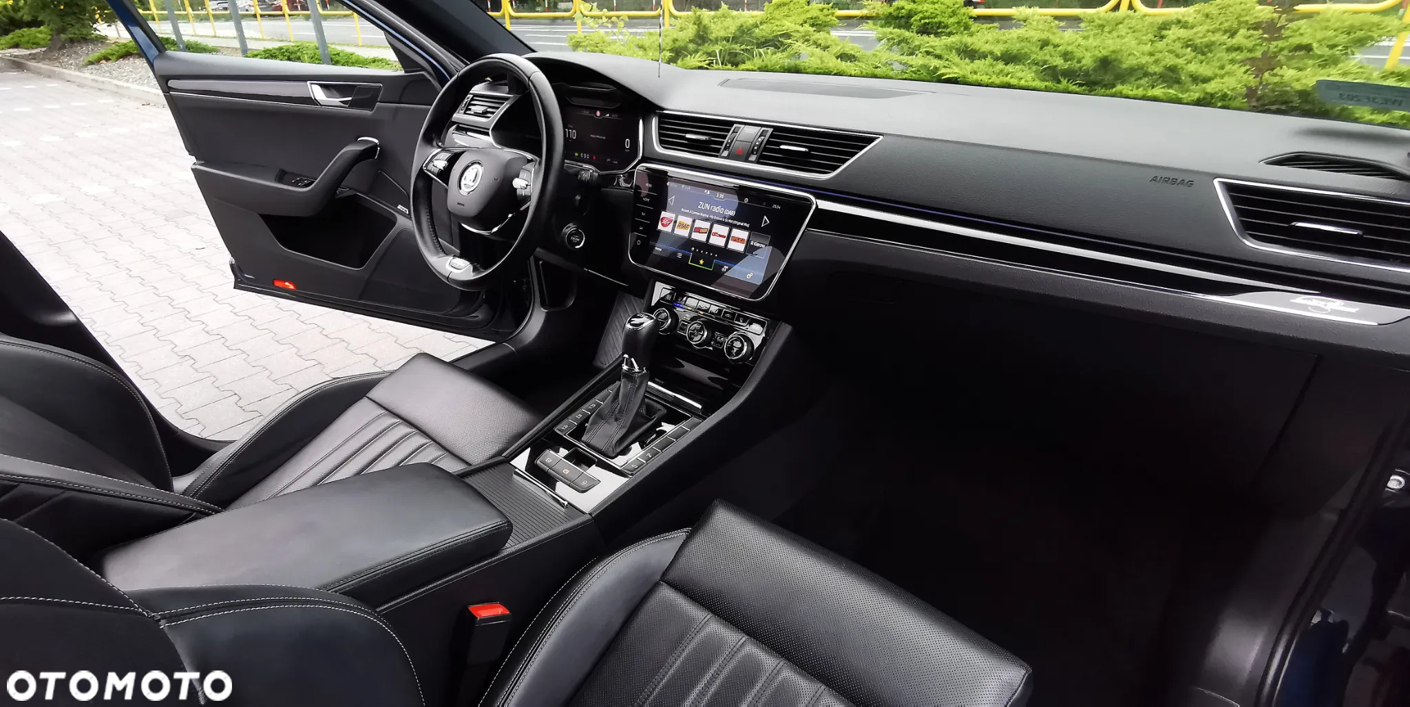 Skoda Superb 2.0 TSI L&K DSG - 19