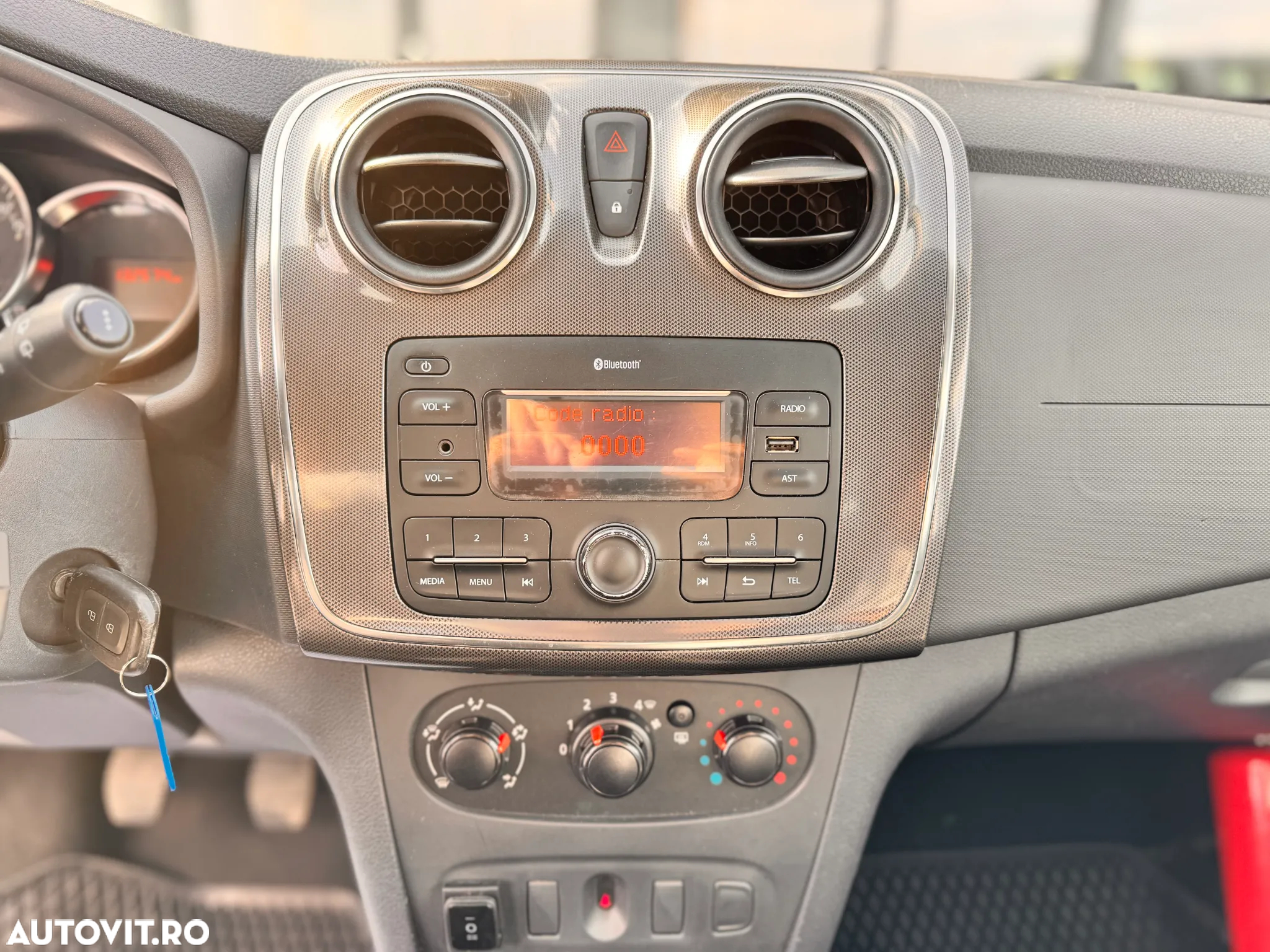 Dacia Sandero 0.9 TCe Ambiance - 30
