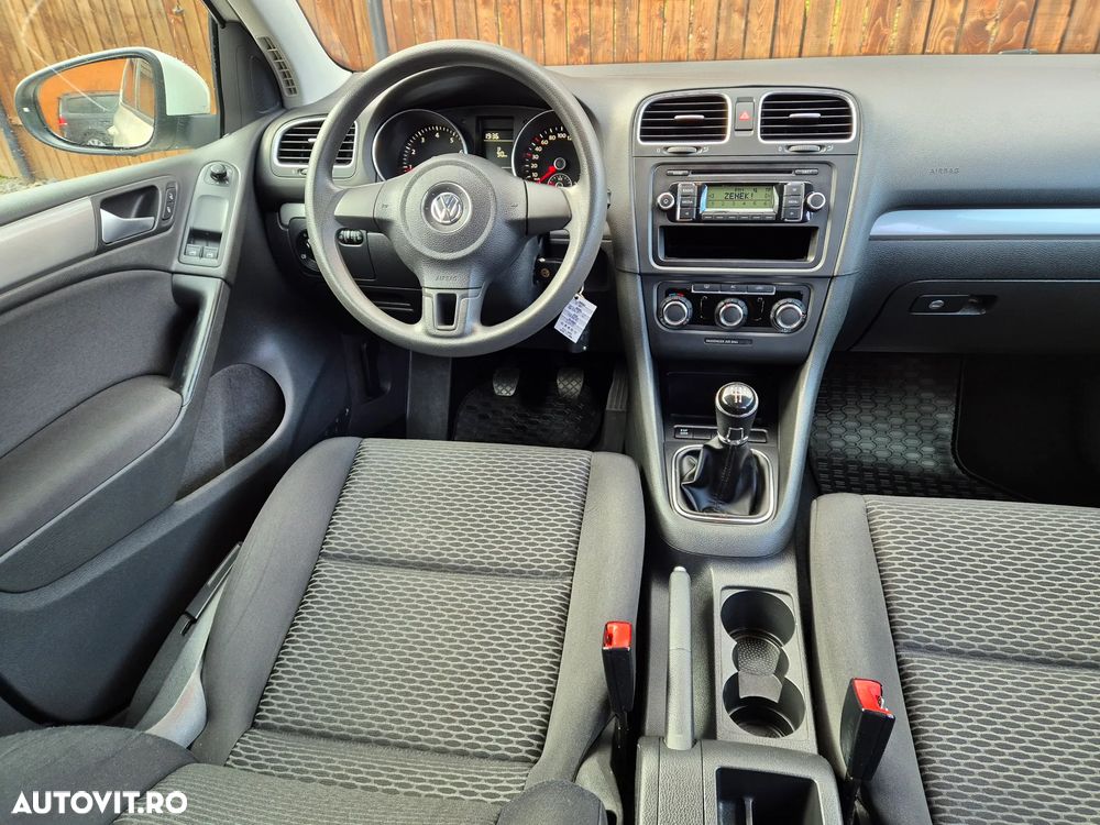 Volkswagen Golf - 13