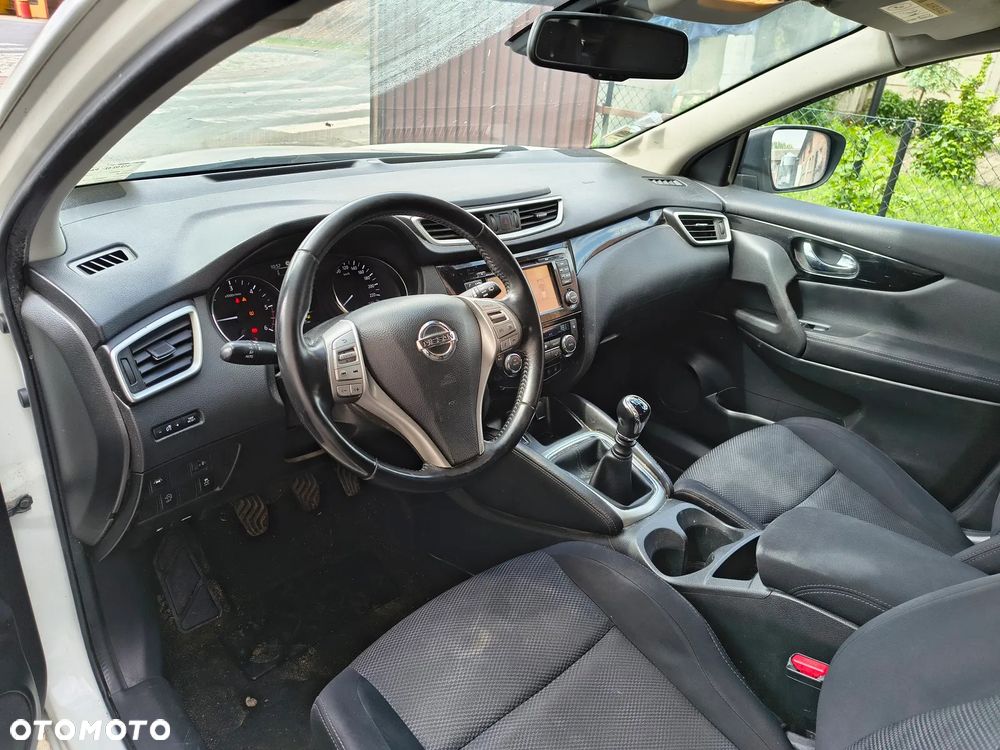 Nissan Qashqai - 16